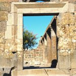 Southern entrance - Gilead Peli all rights reserved © <i> synagogues.kinneret.ac.il </i>