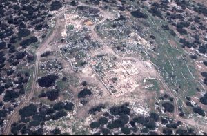 Aerial photo, courtesy of Boaz Zissu © <i> synagogues.kinneret.ac.il </i>