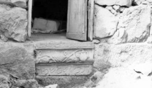 Hebrew inscription reused in a modren house  IAA survey (see link below) map 18/1 site 30 fig. 6, courtesy of Moshe Hartal and the Israel Antiquities Authority © <i> synagogues.kinneret.ac.il </i>
